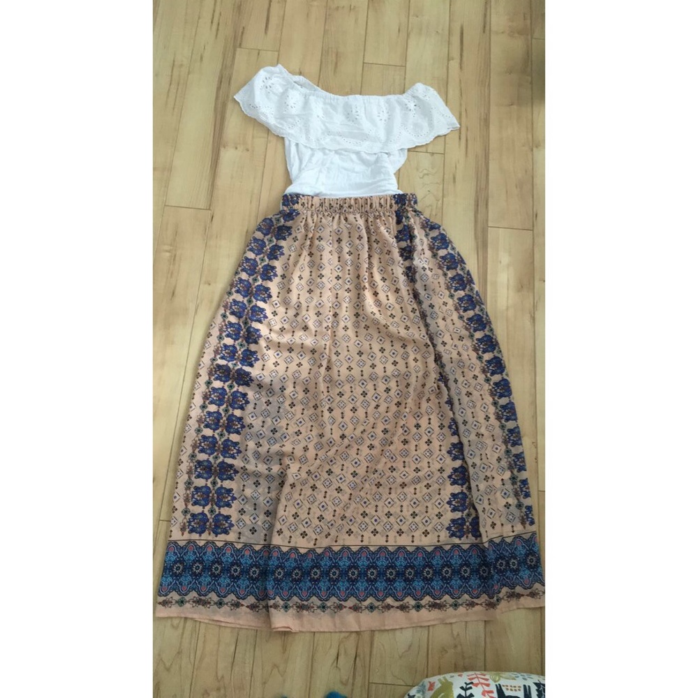 Neutral maxi skirt